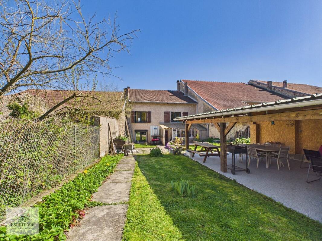 Maison à VANNECOURT