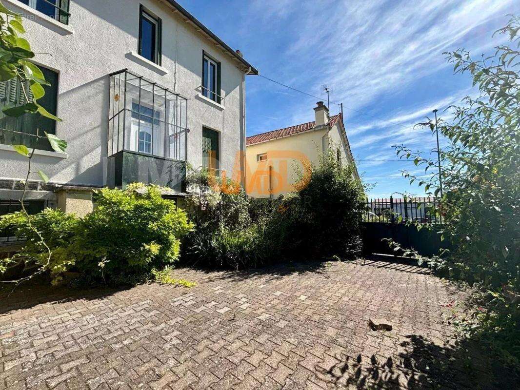 Maison à CLERMONT-FERRAND