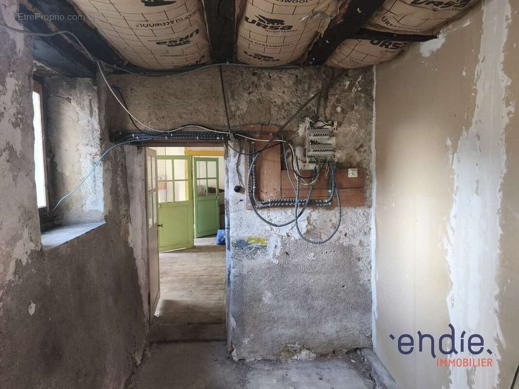 Maison à THENEUILLE