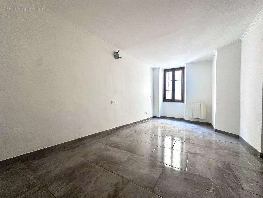Appartement à VENCE