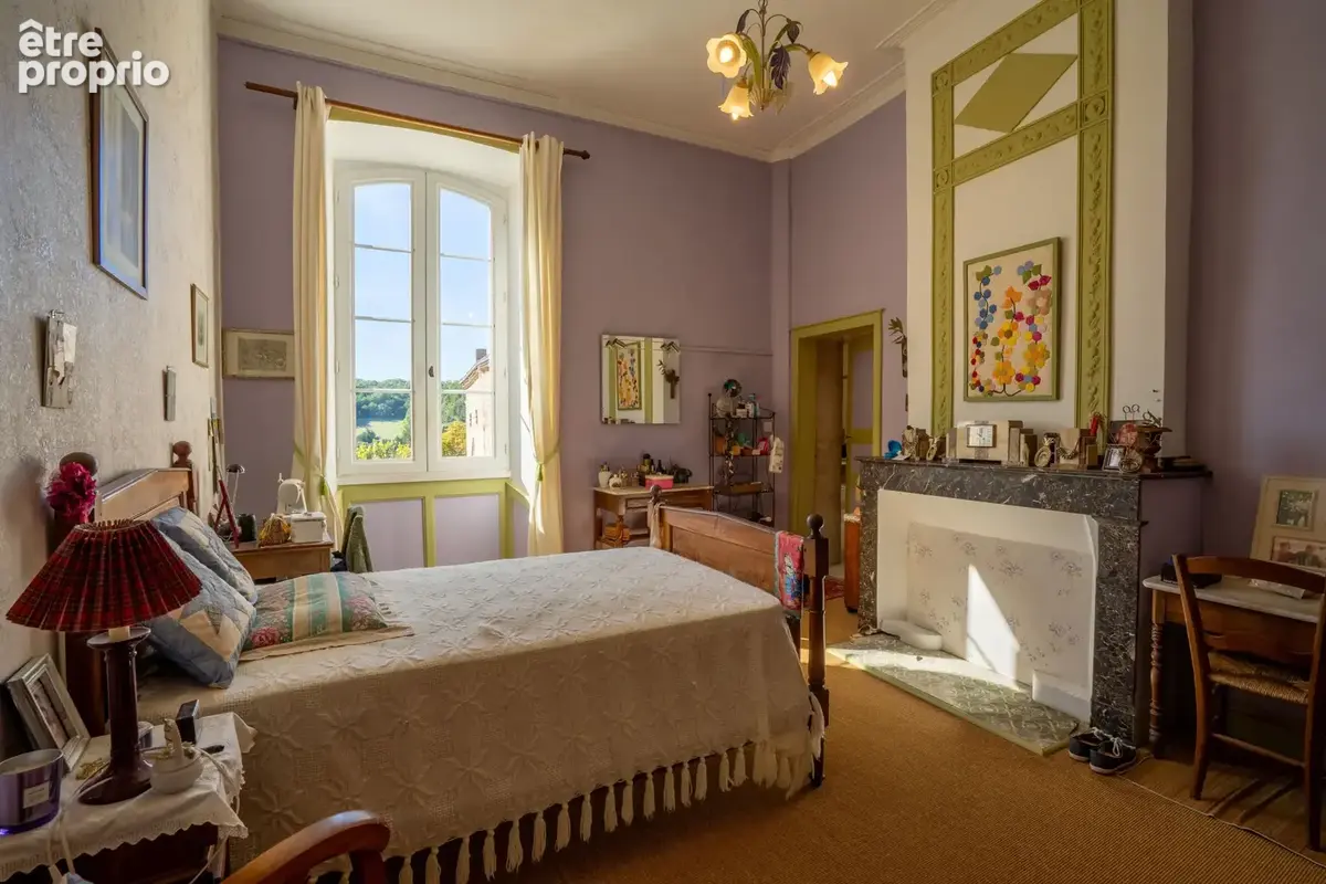 Magnifique maison bourgeoise 18 ème en coeur de village avec jardin, piscine et superbe vue - photo 19