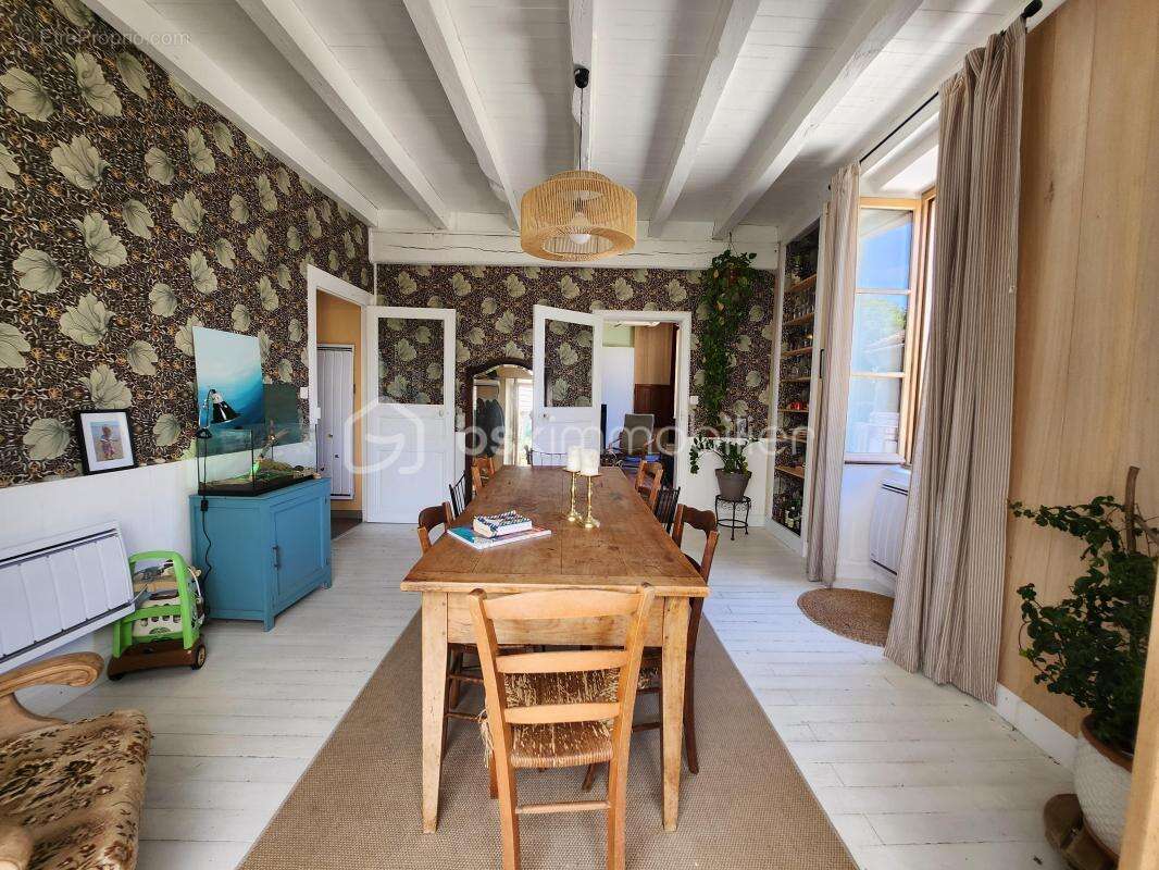 Maison à ROUILLE