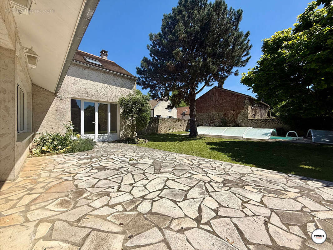 Maison à LES ALLUETS-LE-ROI