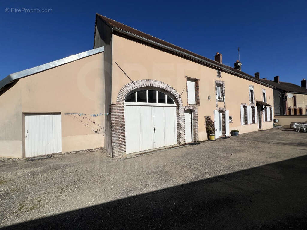 Maison à MERRY-LA-VALLEE