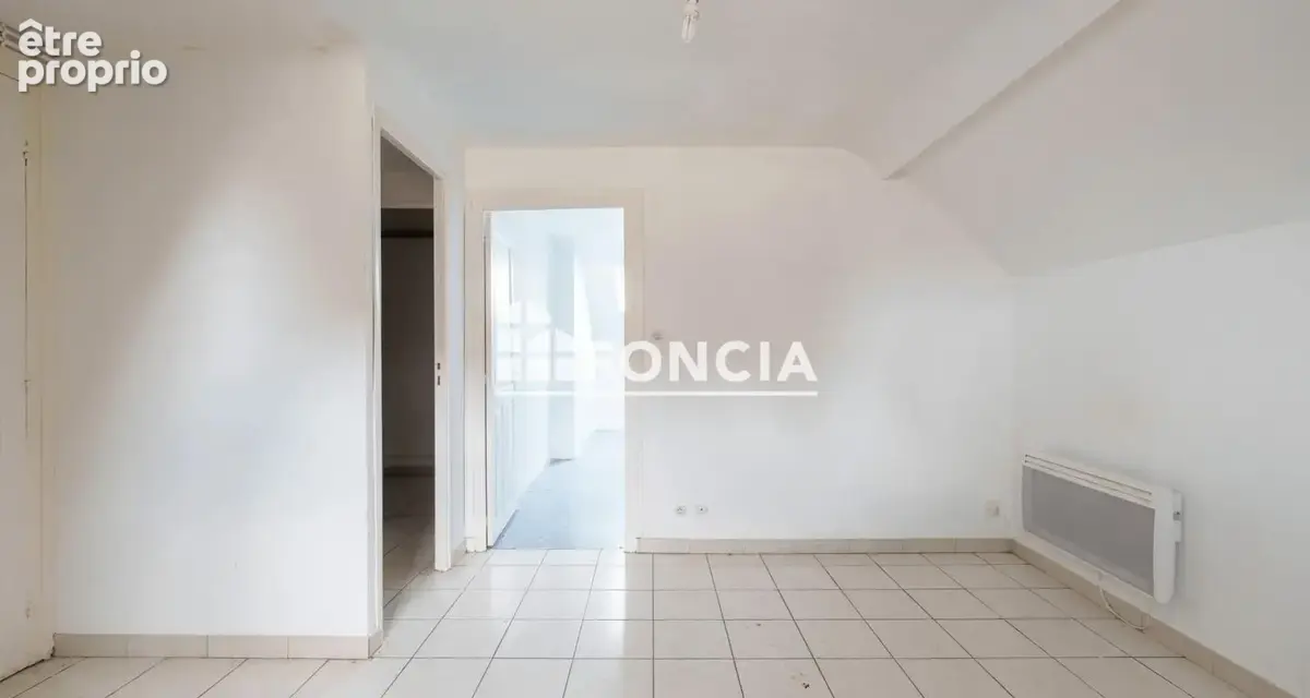 Appartement à MONTCEAU-LES-MINES