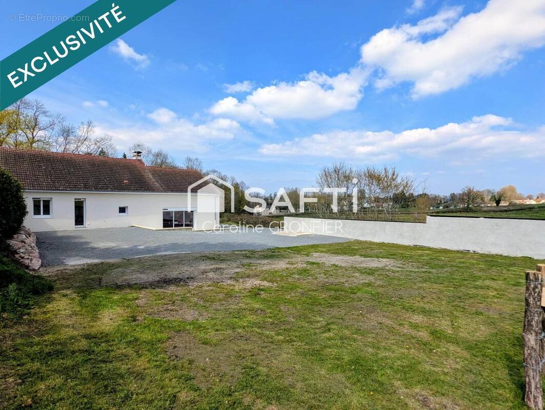 Photo 1 - Maison à GENELARD