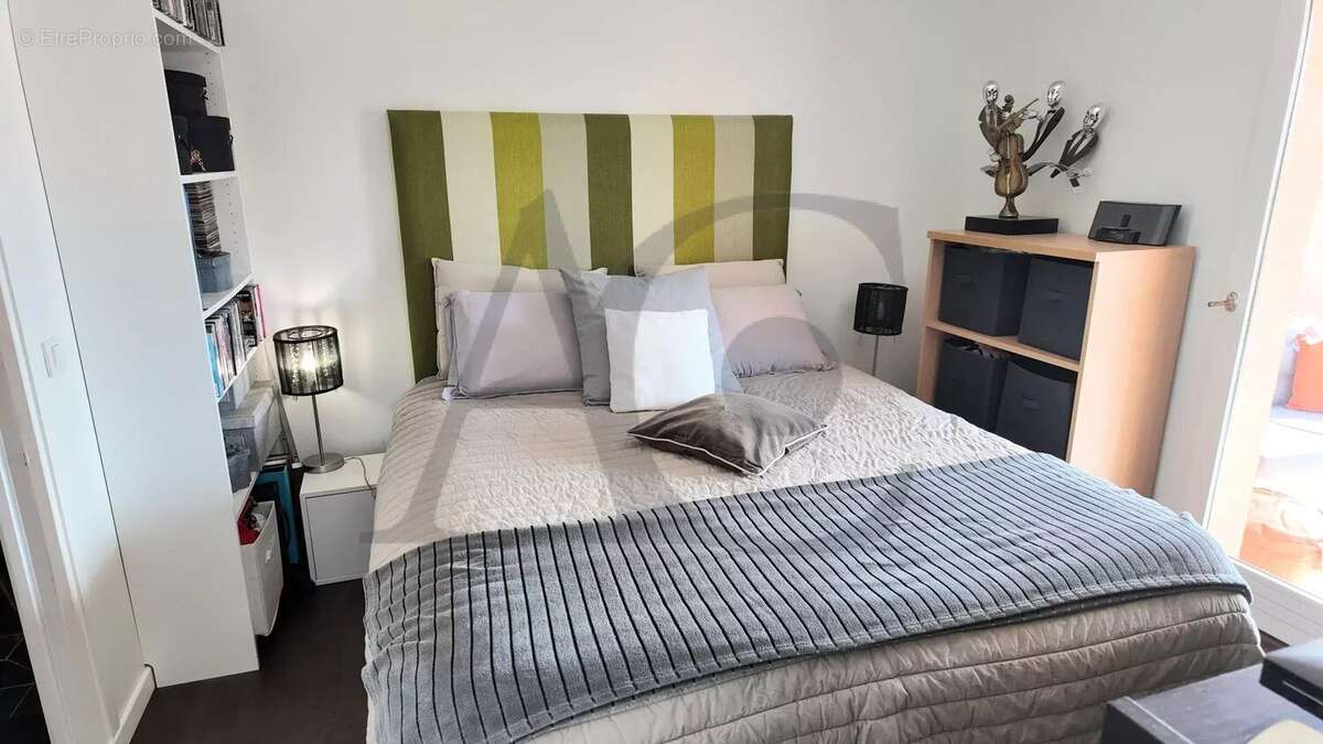 Appartement à VILLENEUVE-LOUBET