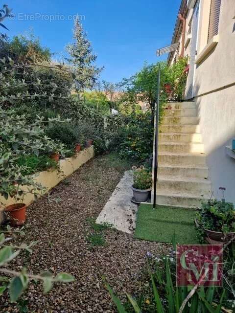 Appartement à BREUILLET