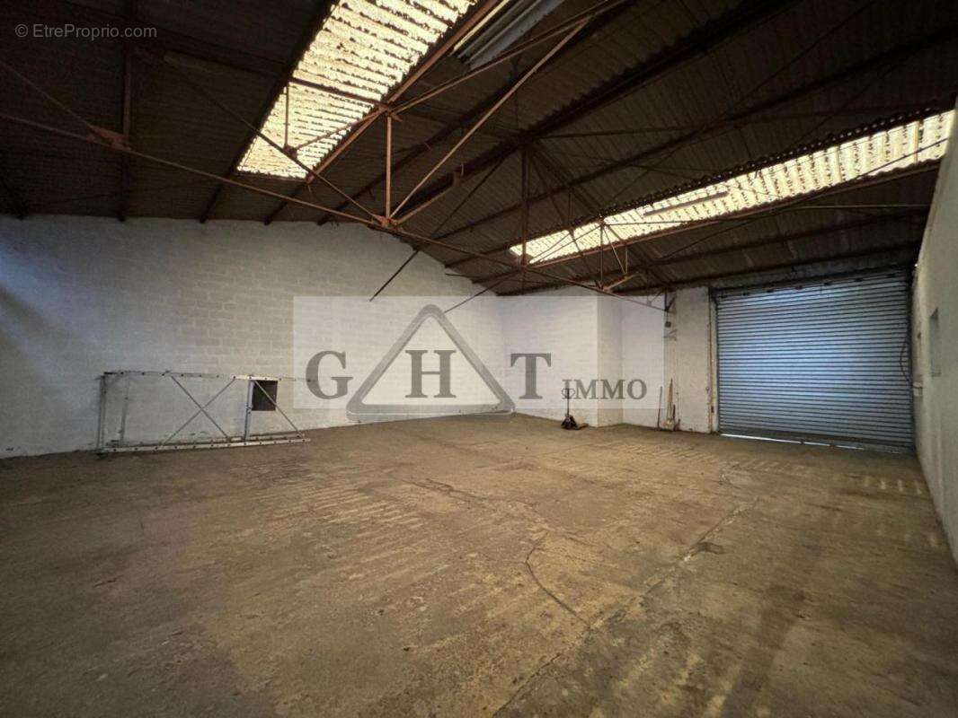 Commerce à SAINT-MAUR-DES-FOSSES