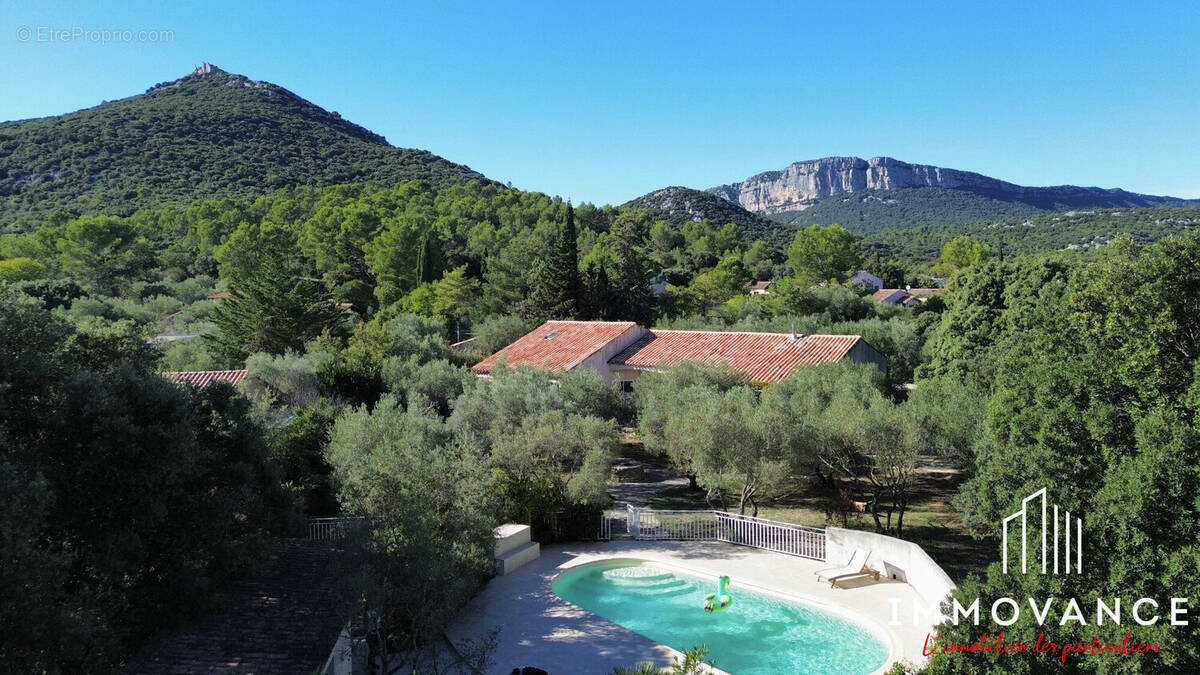 Maison à SAINT-MATHIEU-DE-TREVIERS