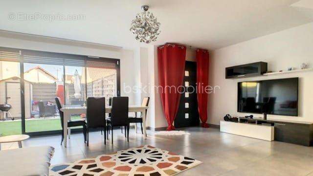 Maison à LE BLANC-MESNIL