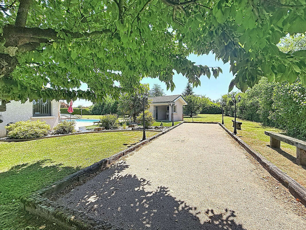 Maison à BLYES