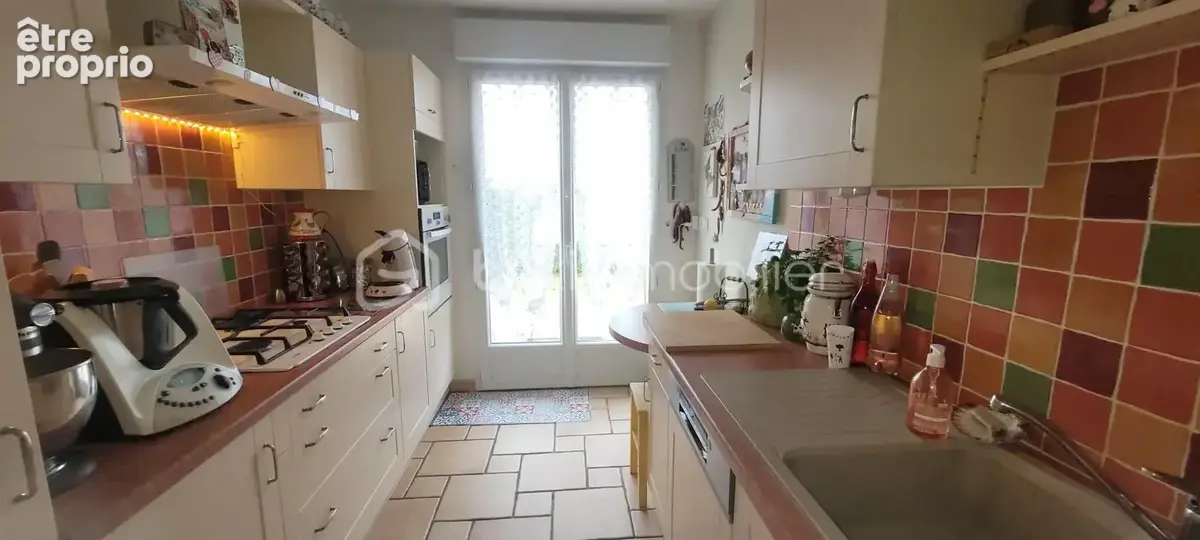 Maison 6 pieces / 4 chambres sur 3135 de terrain - photo 14