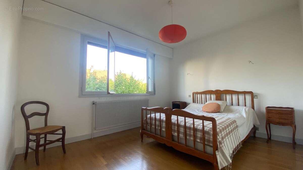 Maison à CHEVIGNY-SAINT-SAUVEUR