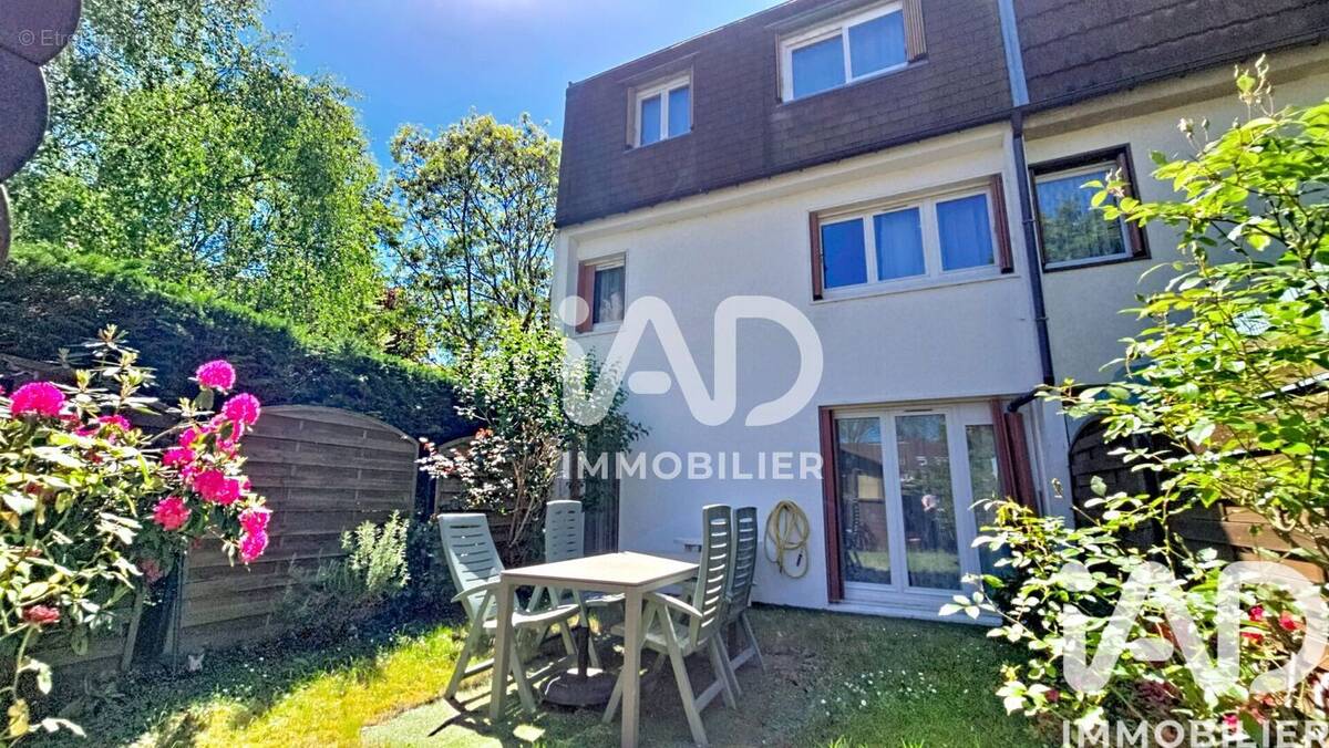 Photo 1 - Maison à COURCOURONNES