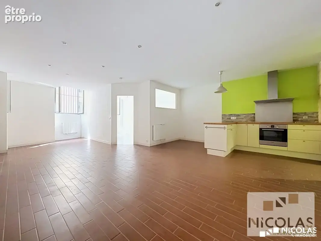 Appartement 2 pièces 67 m² à vendre à Bordeaux (33800) - photo 2