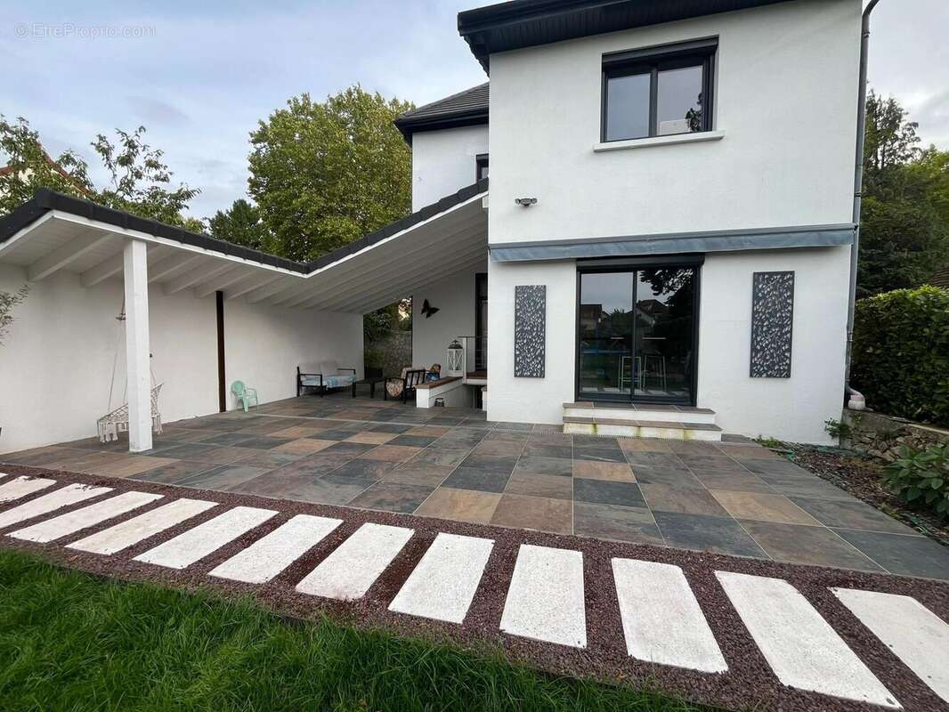 Photo 2 - Maison à SAINT-GERMAIN-DES-FOSSES