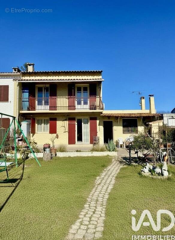 Photo 1 - Maison à SAINT-MARTIN-DE-CRAU