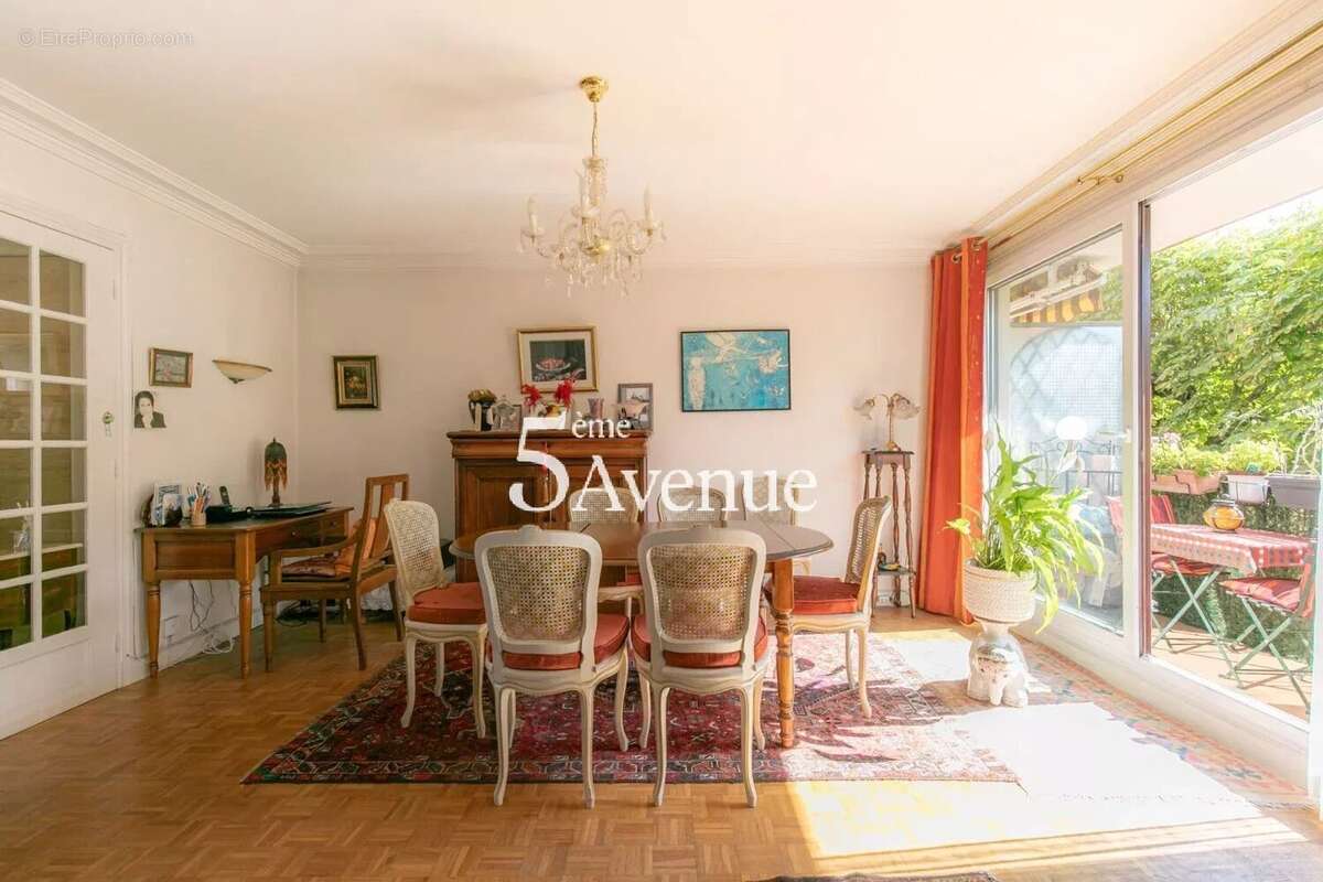 Appartement à SAINT-MAUR-DES-FOSSES