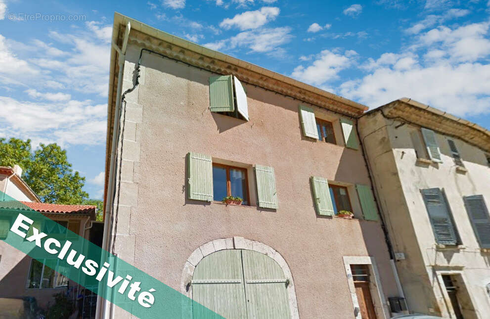 Appartement à SIGNES