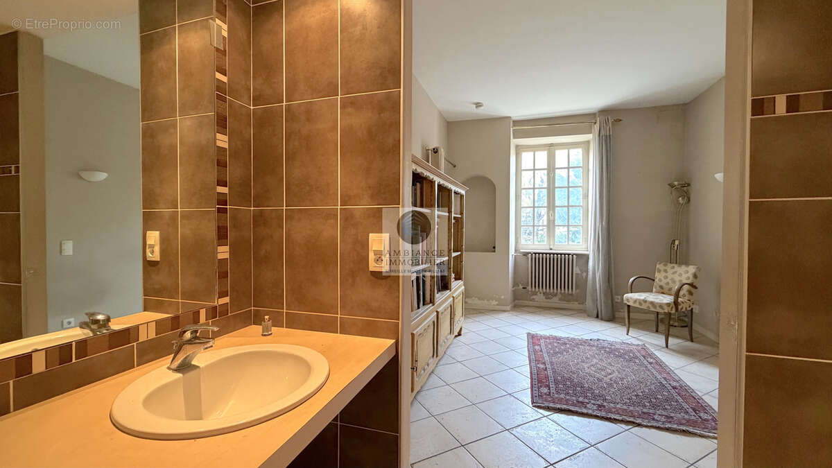 Maison à LA ROCHE-DE-GLUN