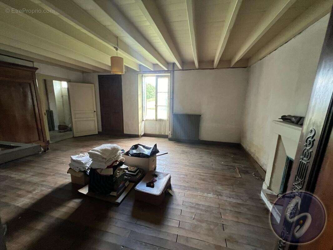 Maison à SAIVRES