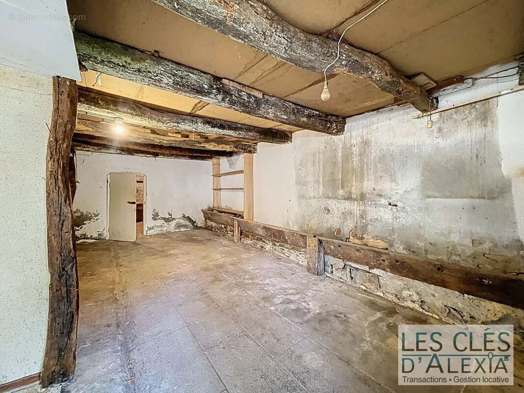 Appartement à JOUDES