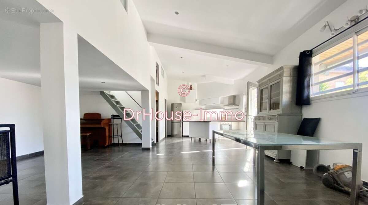 Maison à MARSEILLE-10E