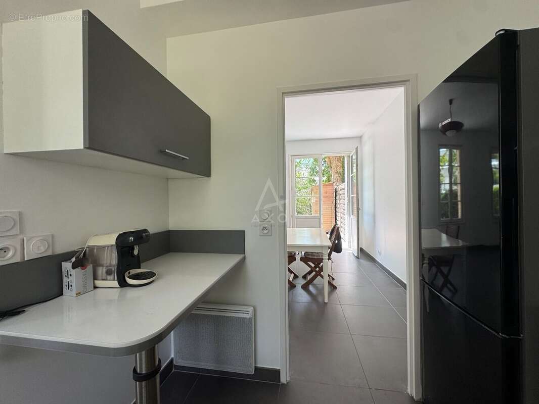 Pierre de taille - 3 chambres - jardin - 2 stationnements et cave - photo 6