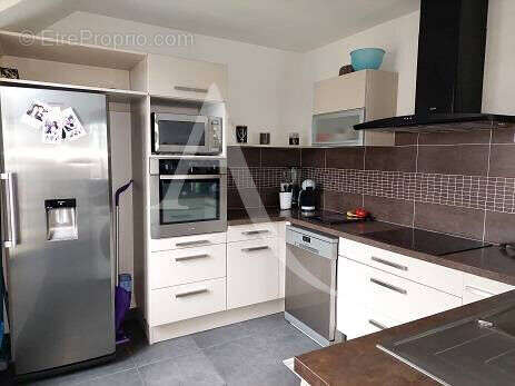 Appartement à CHEVRY-COSSIGNY