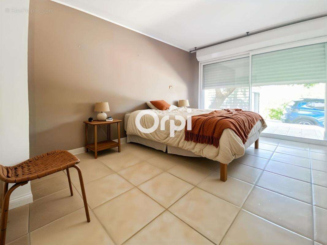 Villa T6 de 168 m2 de plain pied, jardin, piscine, garage - photo 21