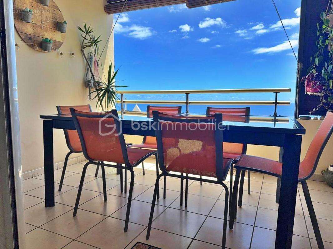 Appartement à LES AVIRONS