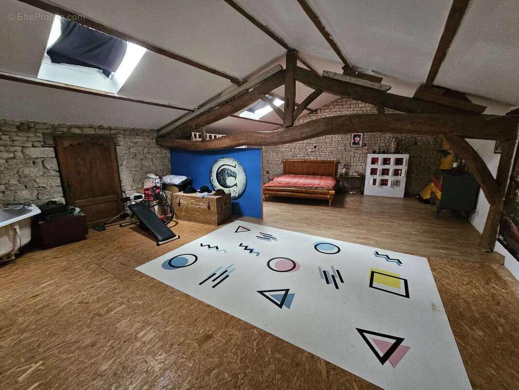 Maison à AIGREFEUILLE-D&#039;AUNIS