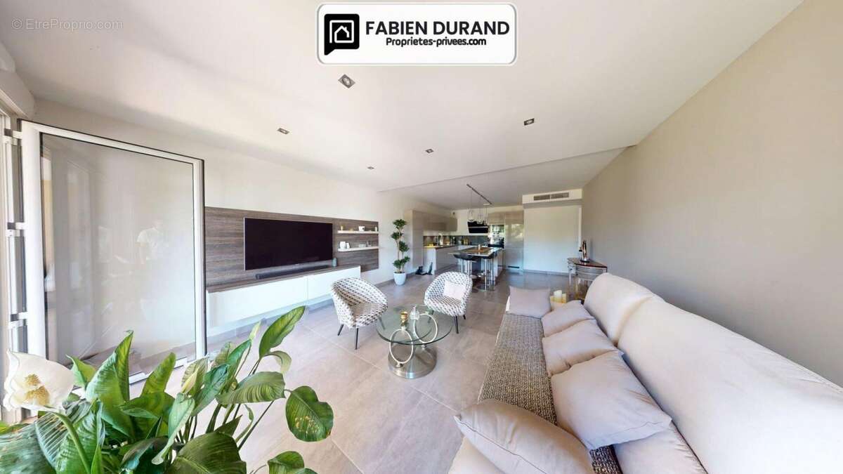 Appartement à SAINT-RAPHAEL