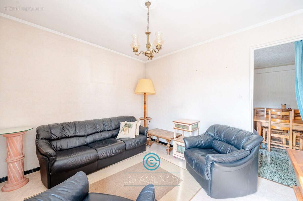 Appartement à MARSEILLE-8E