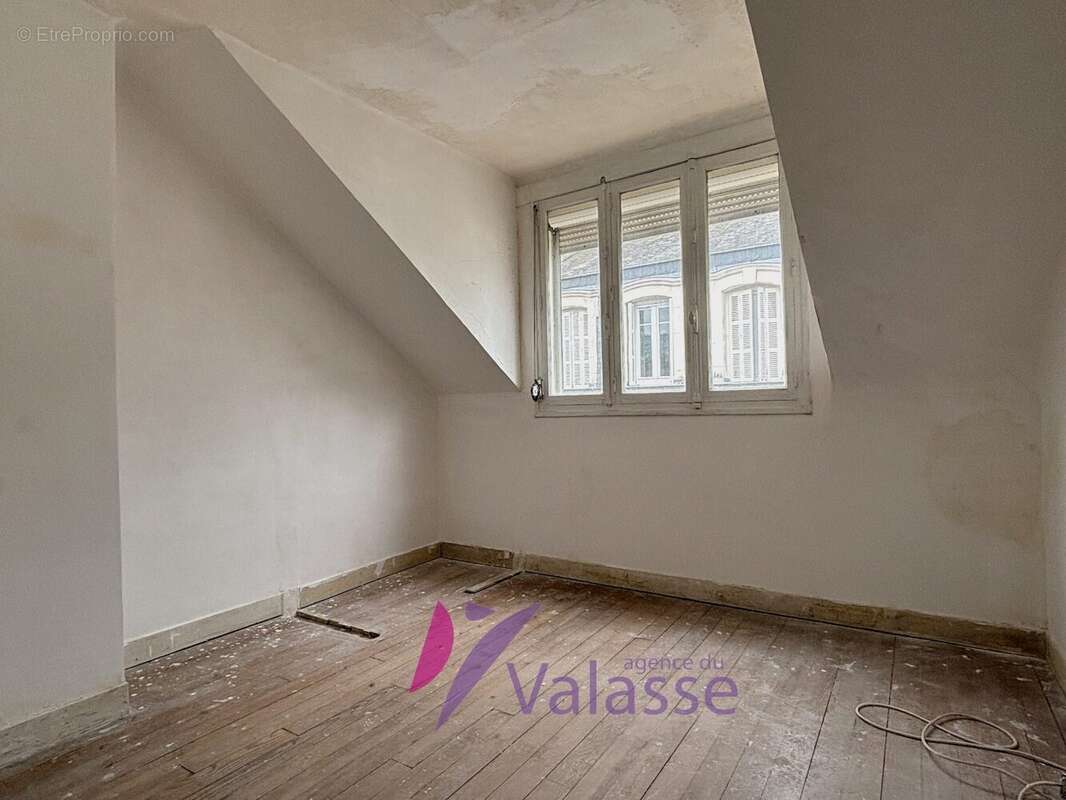 Appartement à LILLEBONNE