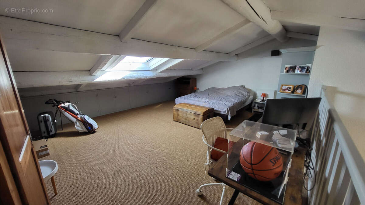 Appartement à SAINT-CYR-SUR-MER