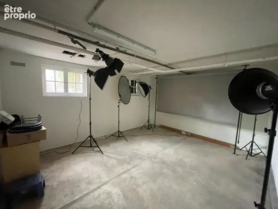 Maison 240 m² au calme, terrain, proche commerces - photo 7