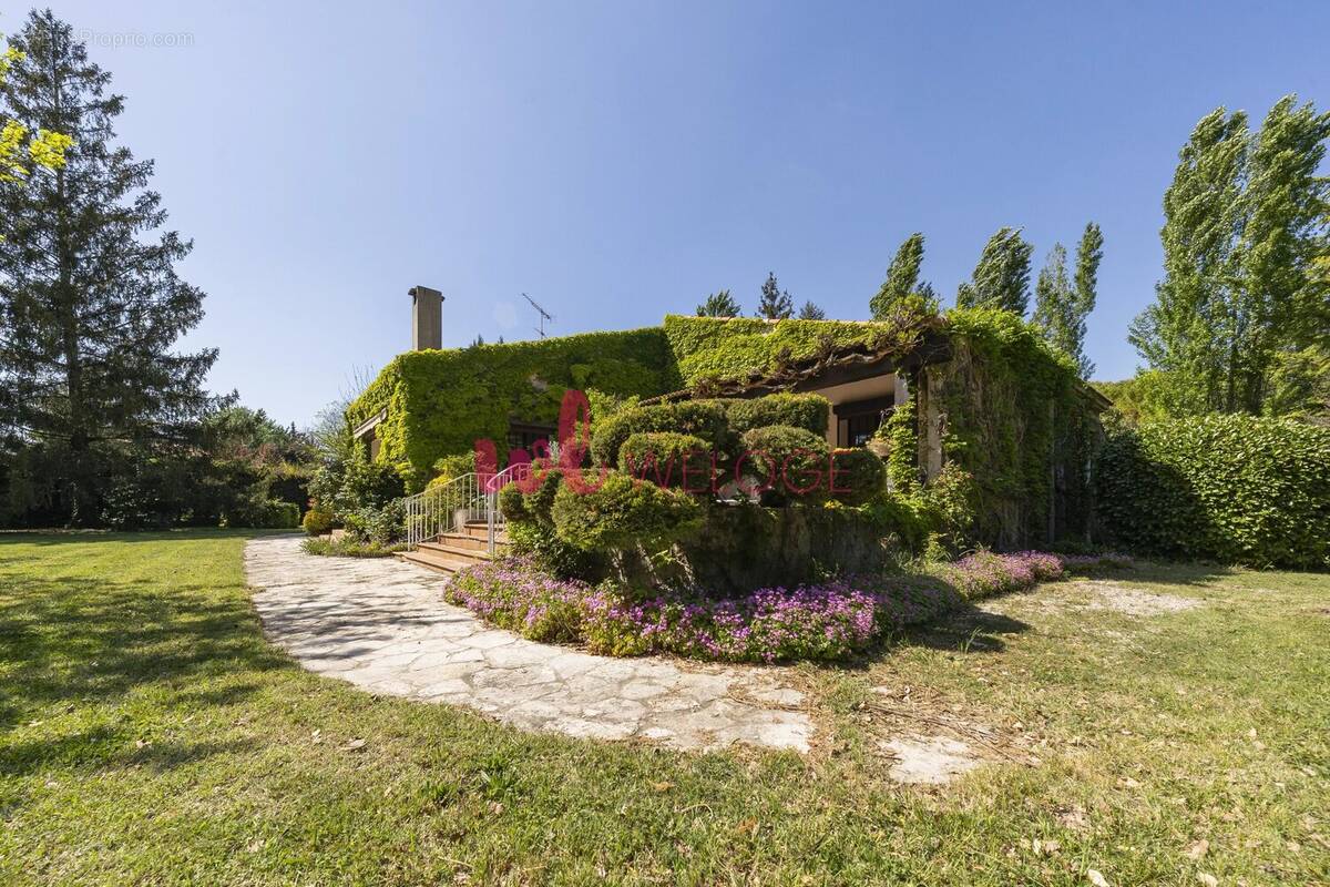 Maison à CABRIES