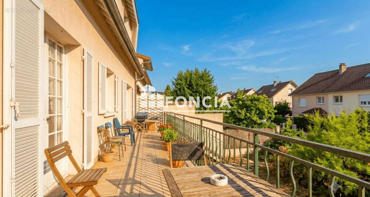 Belle maison familial quartier de l'hotel de ville - photo 11