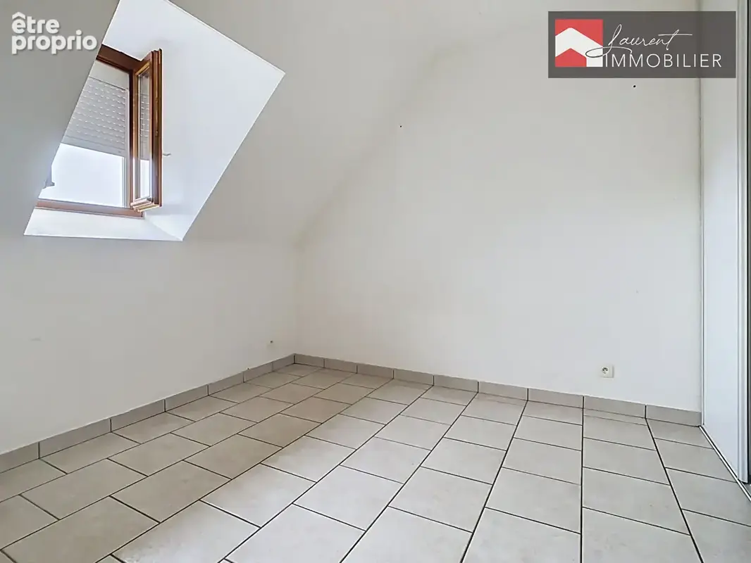 A SIMANDRE : Maison 5 pièces avec nombreuses dépendances - photo 13