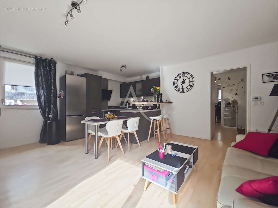 Appartement à MENUCOURT