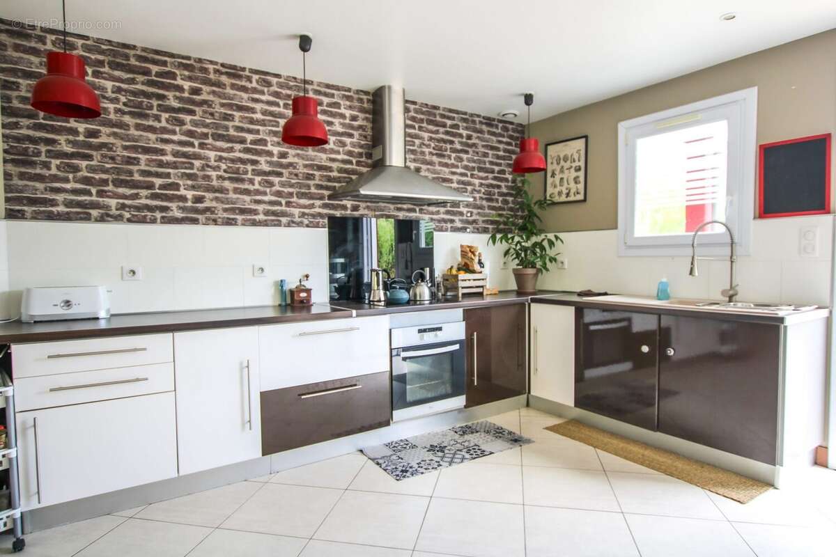 Maison 162 m² à Pugnac  - photo 6