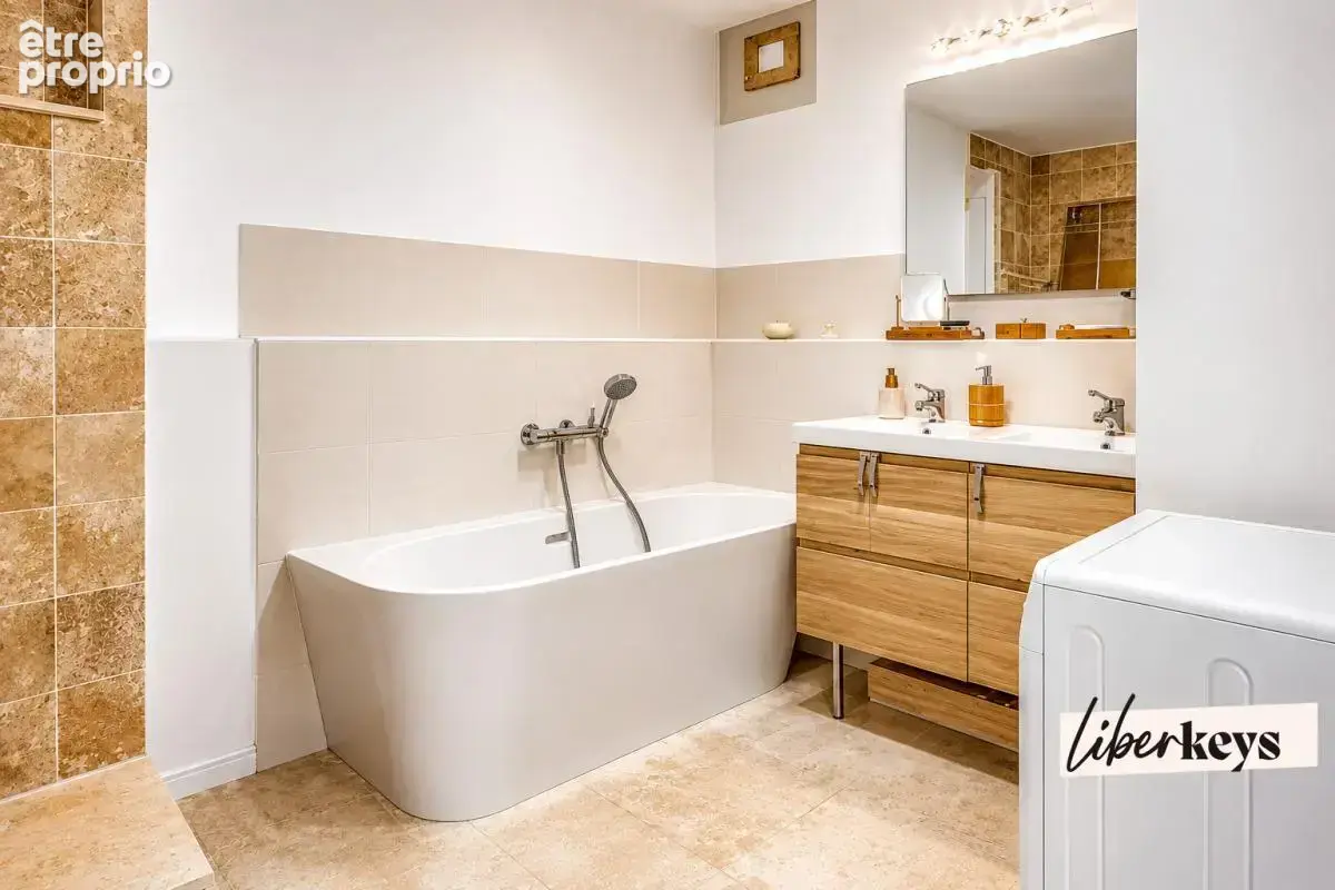  Gémenos – Maison familiale piscinable avec jardin et 2 places de parking - photo 8