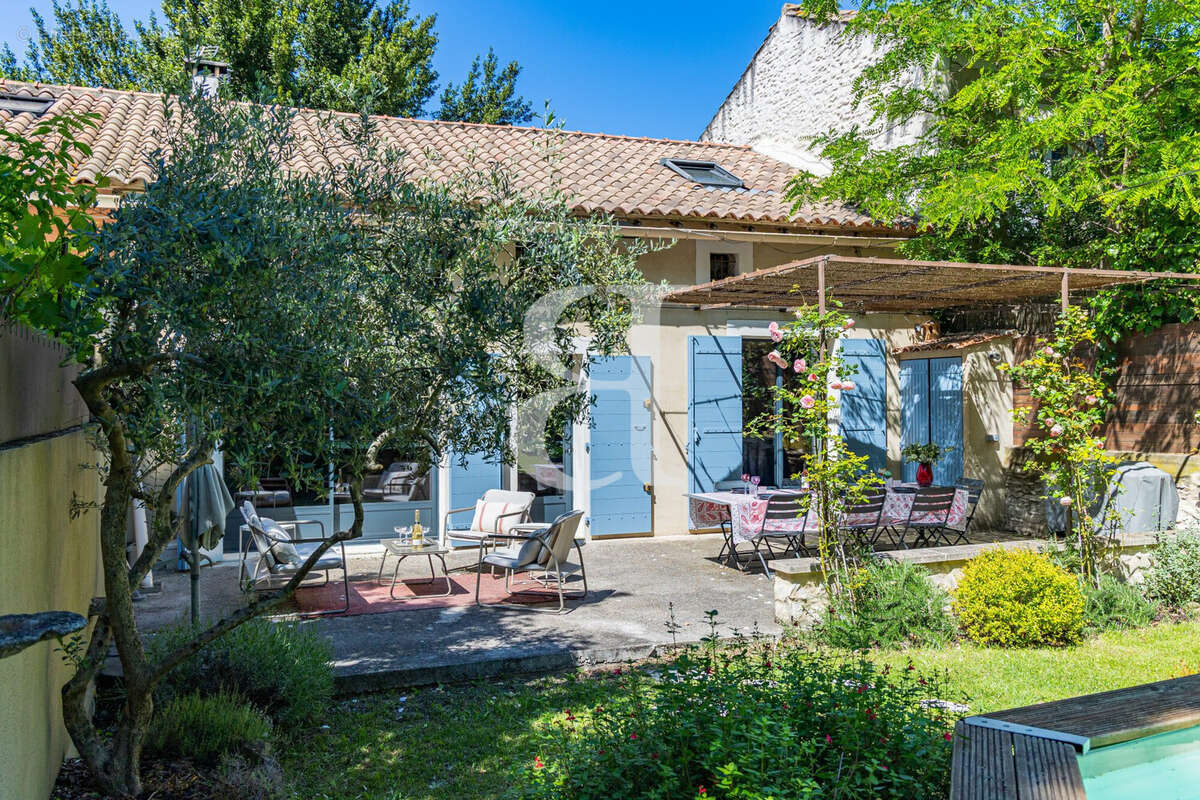 Maison 135 m² à Saint-Remy-De-Provence  - photo 5
