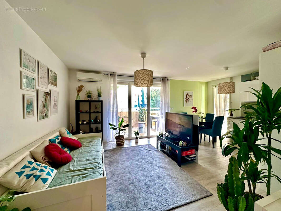 Appartement à MARSEILLE-9E