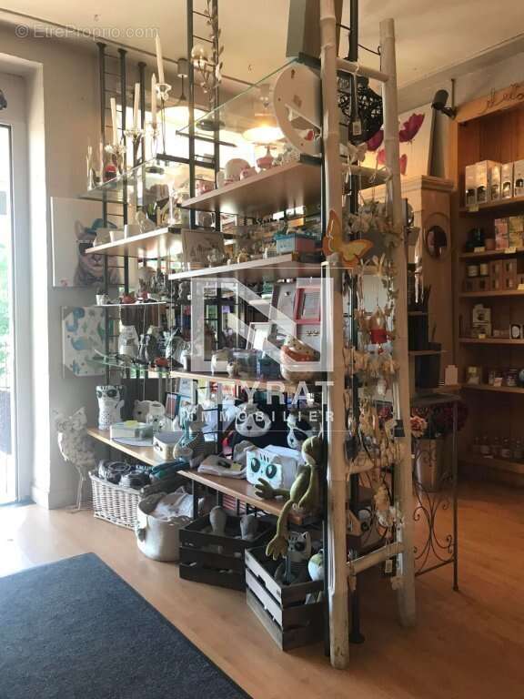 Commerce à ETANG-SUR-ARROUX