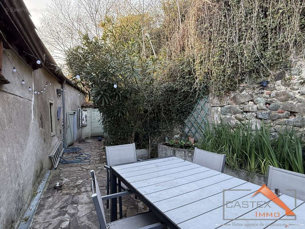 Maison à SALIES-DU-SALAT