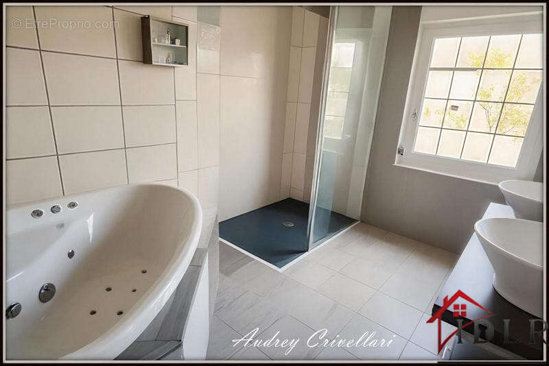 Maison à ETIVAL-CLAIREFONTAINE