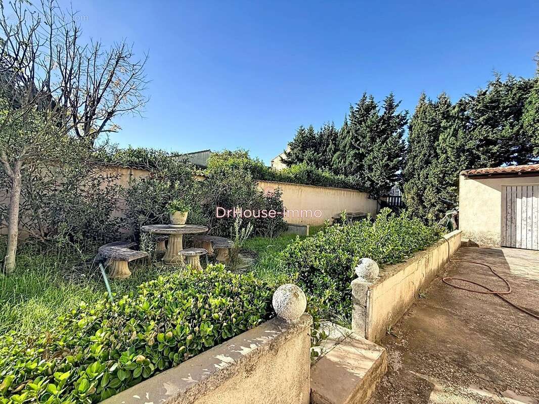 Maison à SAINT-VICTORET